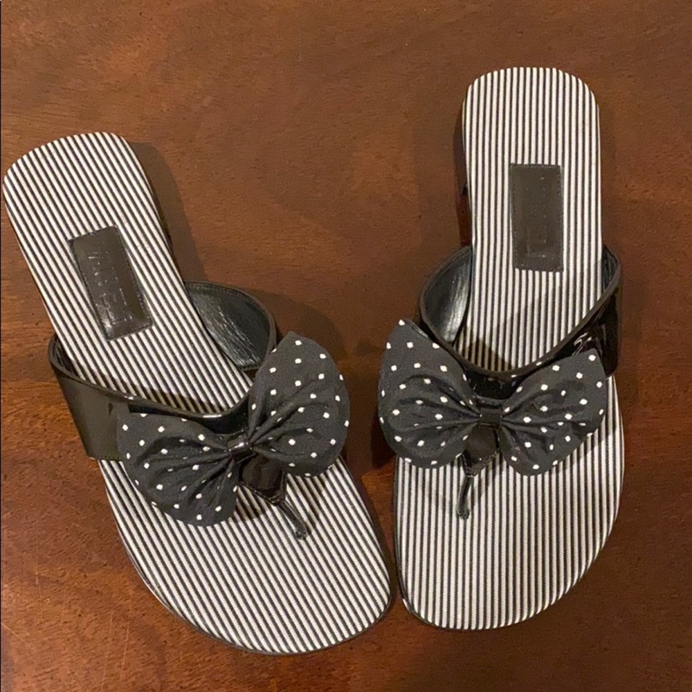 Black Sandals with Bow
